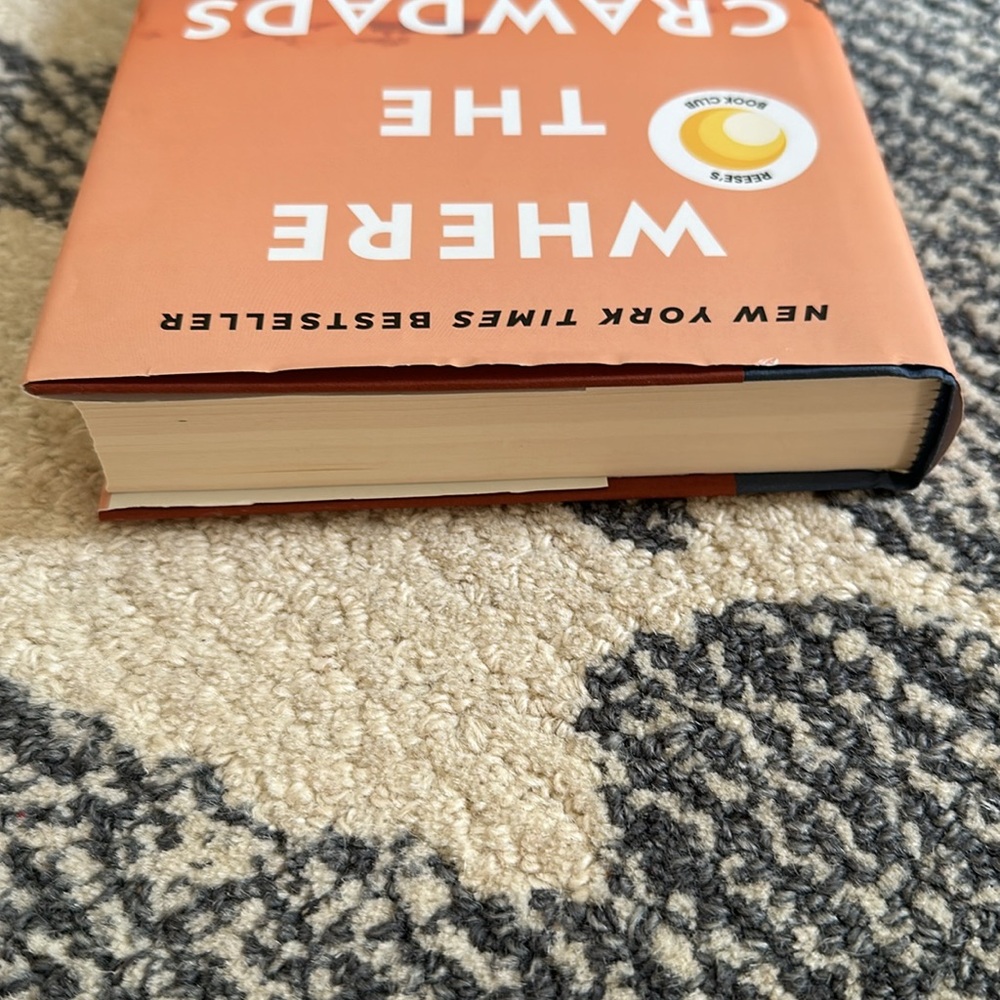 📕 Where The Crawdads Sing by Delia Owens hardcover book fiction book club - Picture 8 of 9
